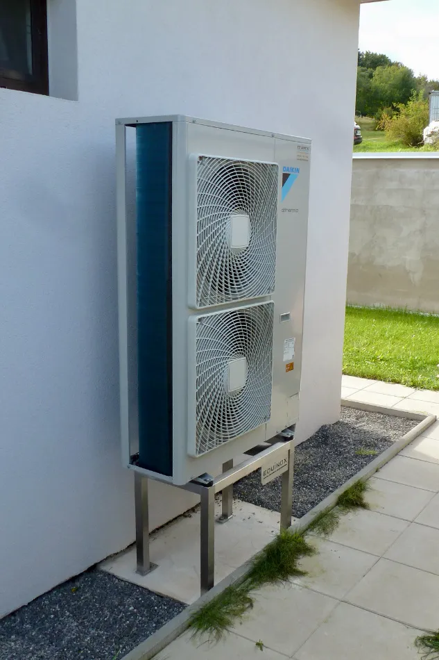 Tepelné čerpadlo vzduch voda Daikin Altherma LT 14kW rodinný dom Horné Pršany