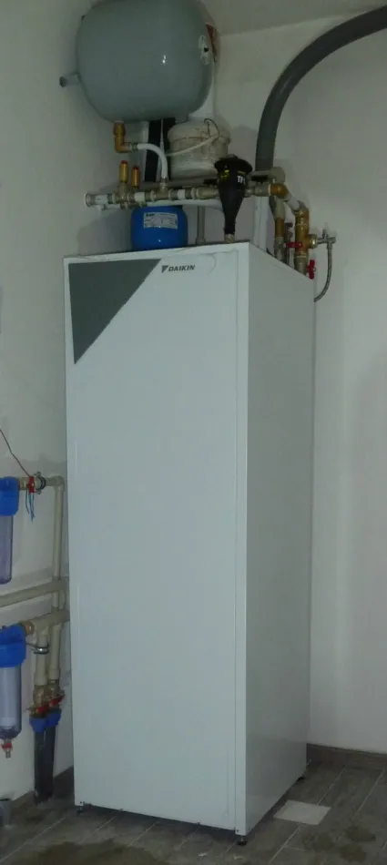 Tepelné čerpadlo vzduch voda Daikin Altherma LT 14kW rodinný dom Hriňová