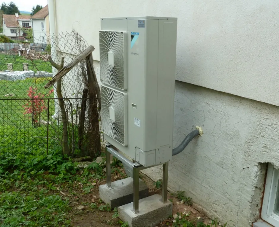 Tepelné čerpadlo vzduch voda Daikin Altherma LT 14kW rodinný dom Janova Lehota