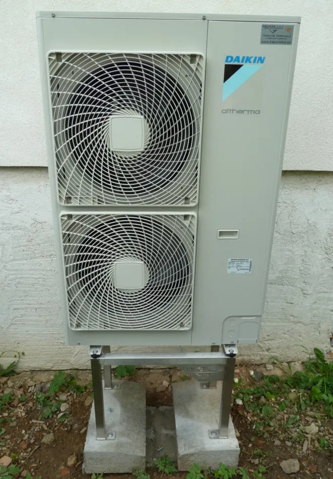 Tepelné čerpadlo vzduch voda Daikin Altherma LT 14kW rodinný dom Janova Lehota