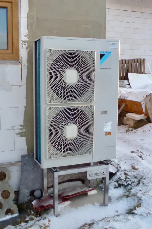 Tepelné čerpadlo vzduch voda Daikin Altherma LT 14kW rodinný dom Lukavica