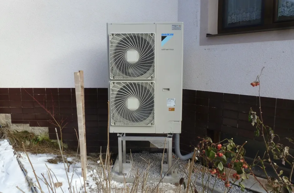 Tepelné čerpadlo vzduch voda Daikin Altherma LT 14kW rodinný dom Malachov