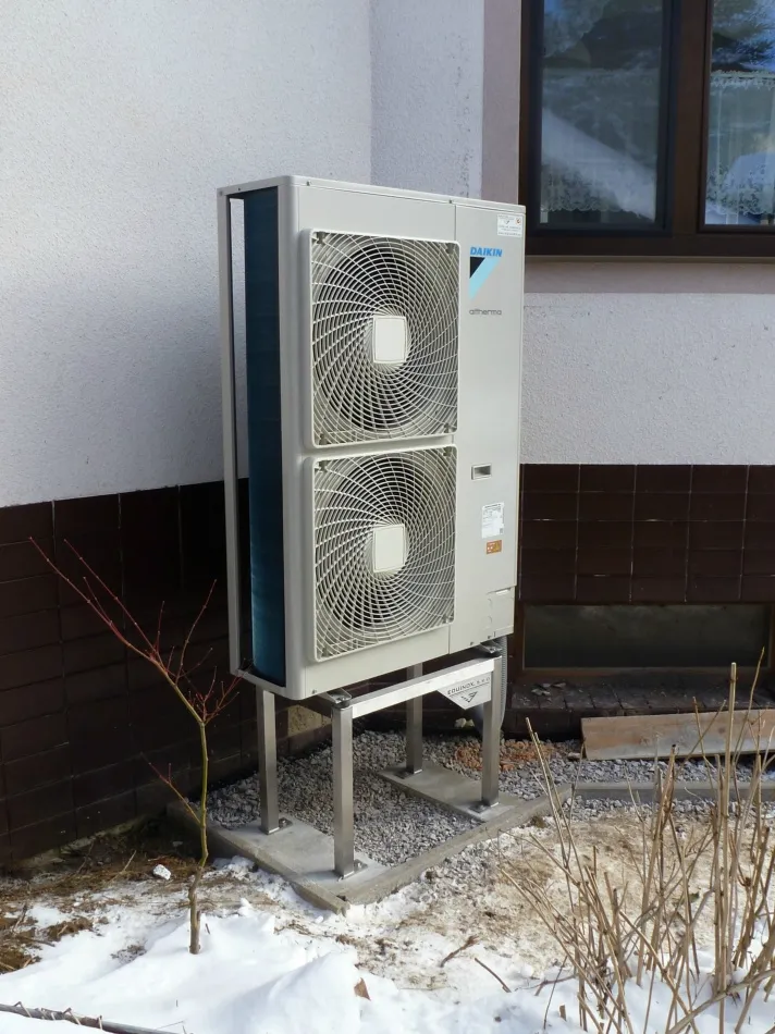 Tepelné čerpadlo vzduch voda Daikin Altherma LT 14kW rodinný dom Malachov