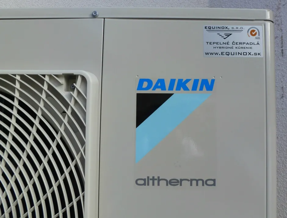 Tepelné čerpadlo vzduch voda Daikin Altherma LT 14kW rodinný dom Malachov