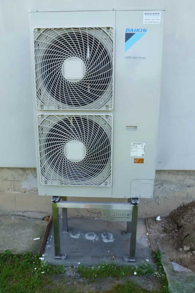 Tepelné čerpadlo vzduch voda Daikin Altherma LT 14kW rodinný dom Rimavské Janovce
