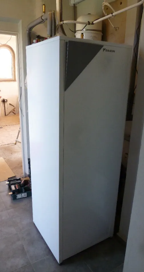 Tepelné čerpadlo vzduch voda Daikin Altherma LT 14kW rodinný dom Rimavské Janovce