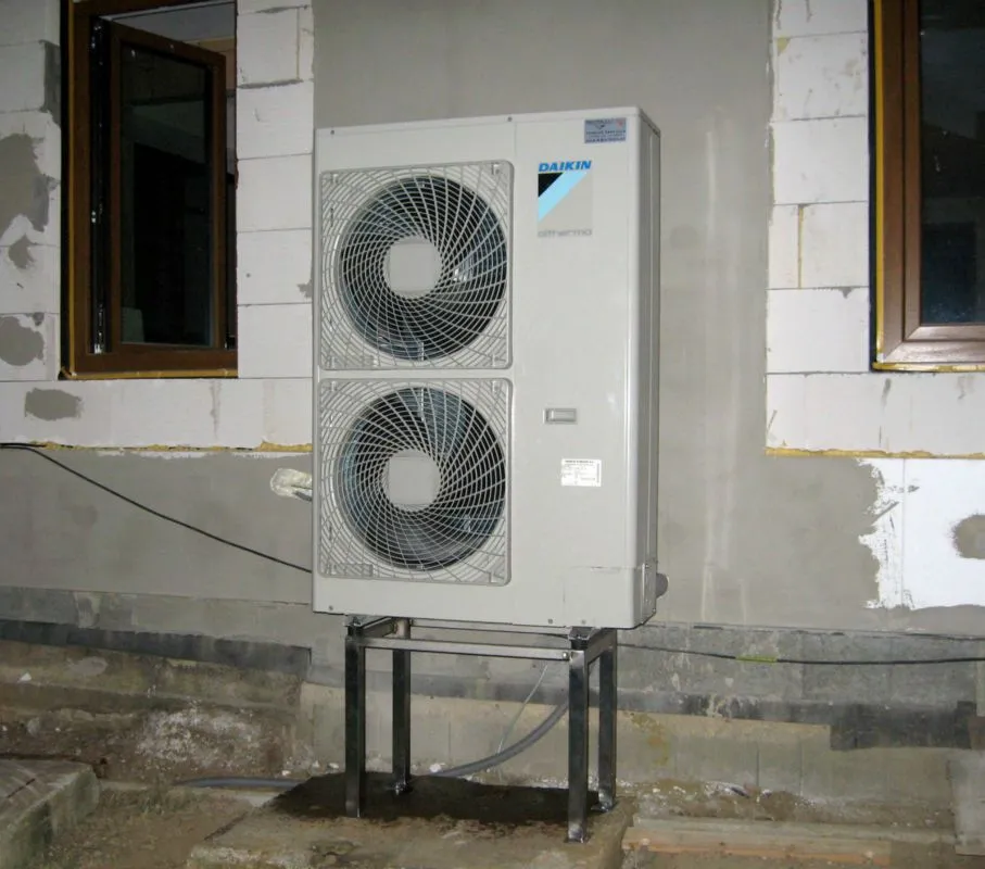 Tepelné čerpadlo vzduch voda Daikin Altherma LT 14kW rodinný dom Teplička
