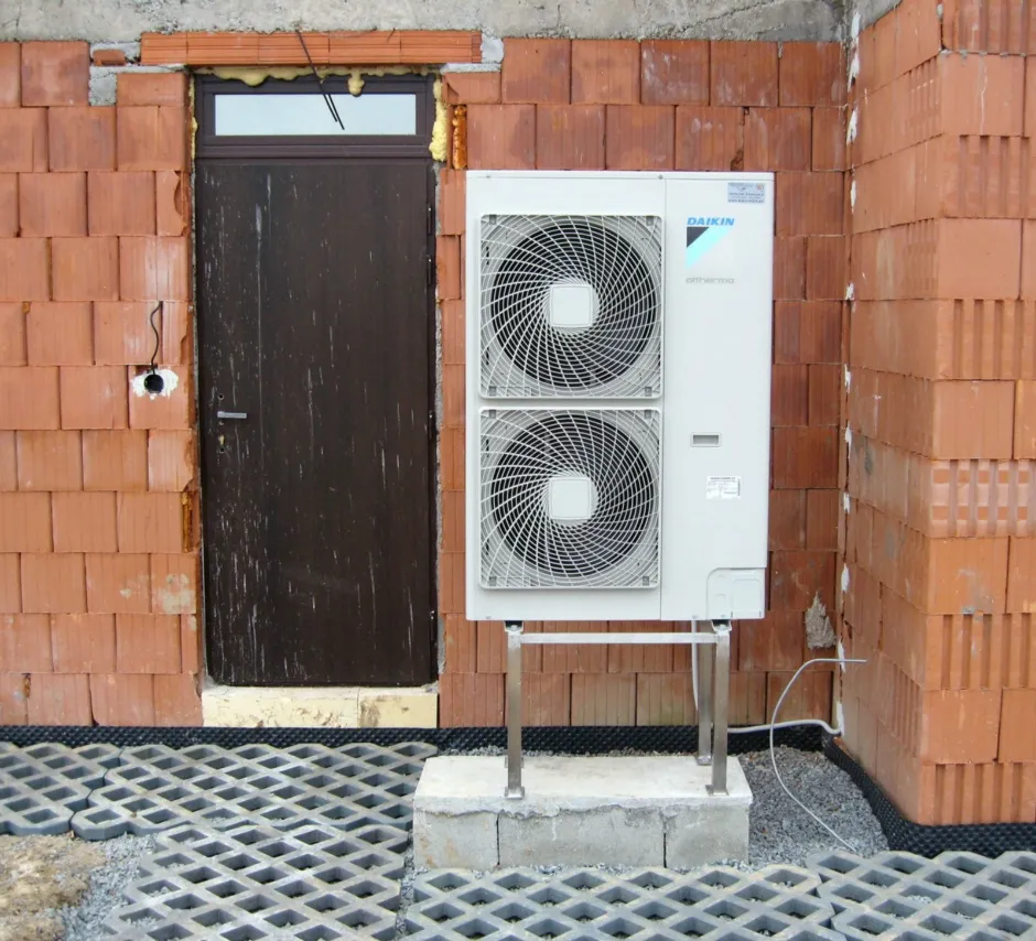 Tepelné čerpadlo vzduch voda Daikin Altherma LT 14kW rodinný dom Zvolenská Slatina