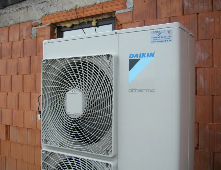 Tepelné čerpadlo vzduch voda Daikin Altherma LT 14kW rodinný dom Zvolenská Slatina