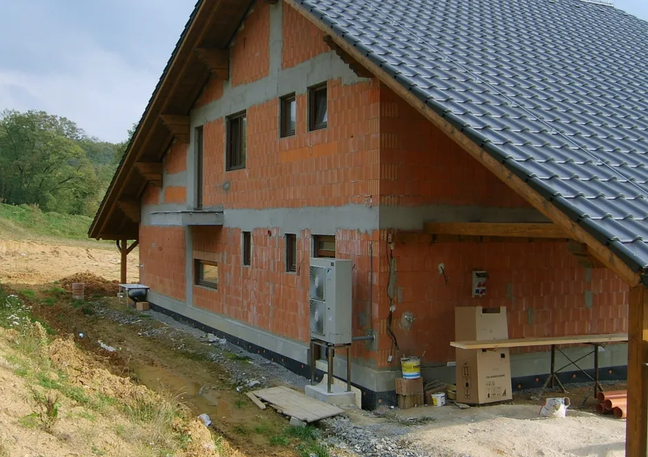 Tepelné čerpadlo vzduch voda Daikin Altherma LT 14kW s chladením fan coil rodinný dom Pliešovce