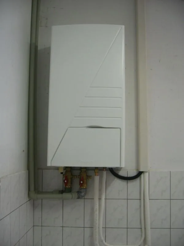 Tepelné čerpadlo vzduch voda Daikin Altherma LT 14kW s chladením kaviareň trafika Kremnica