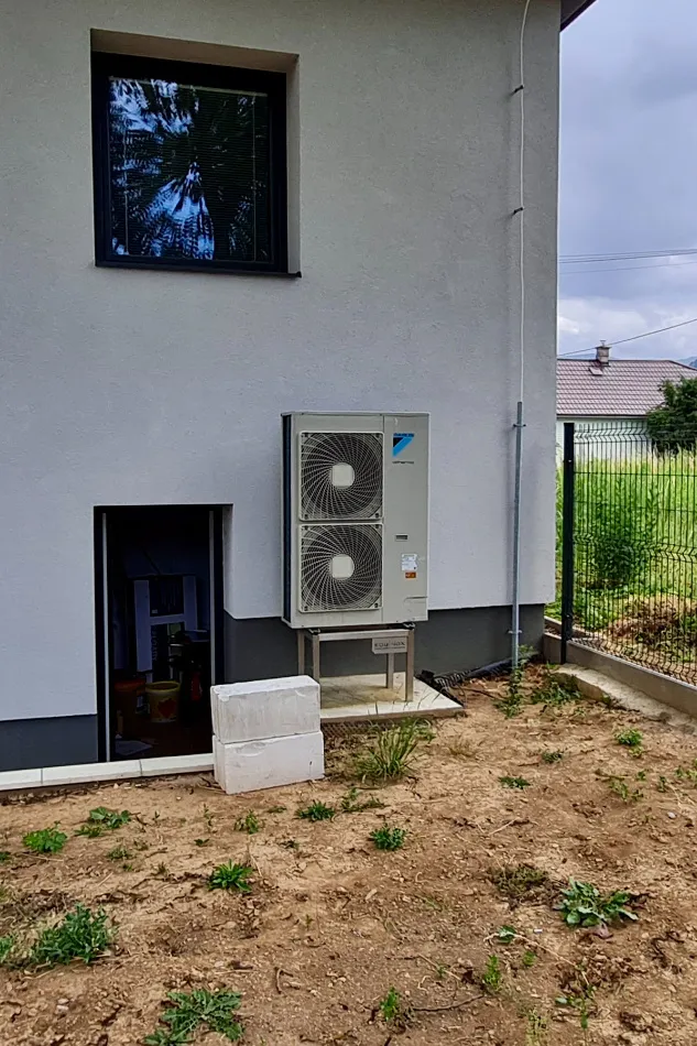 Tepelné čerpadlo vzduch voda Daikin Altherma LT 14kW s chladením rod. dom Banská Bystrica