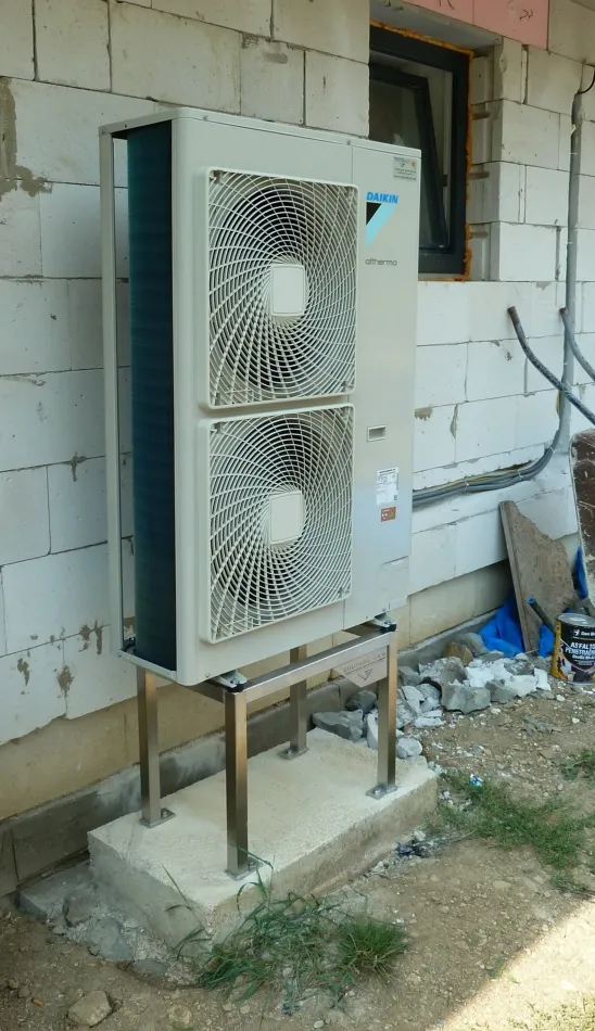 Tepelné čerpadlo vzduch voda Daikin Altherma LT 14kW s chladením rodinný dom Červený Kameň