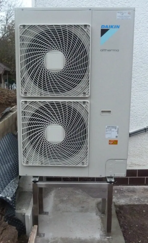 Tepelné čerpadlo vzduch voda Daikin Altherma LT 14kW s chladením rodinný dom Horné Hámre
