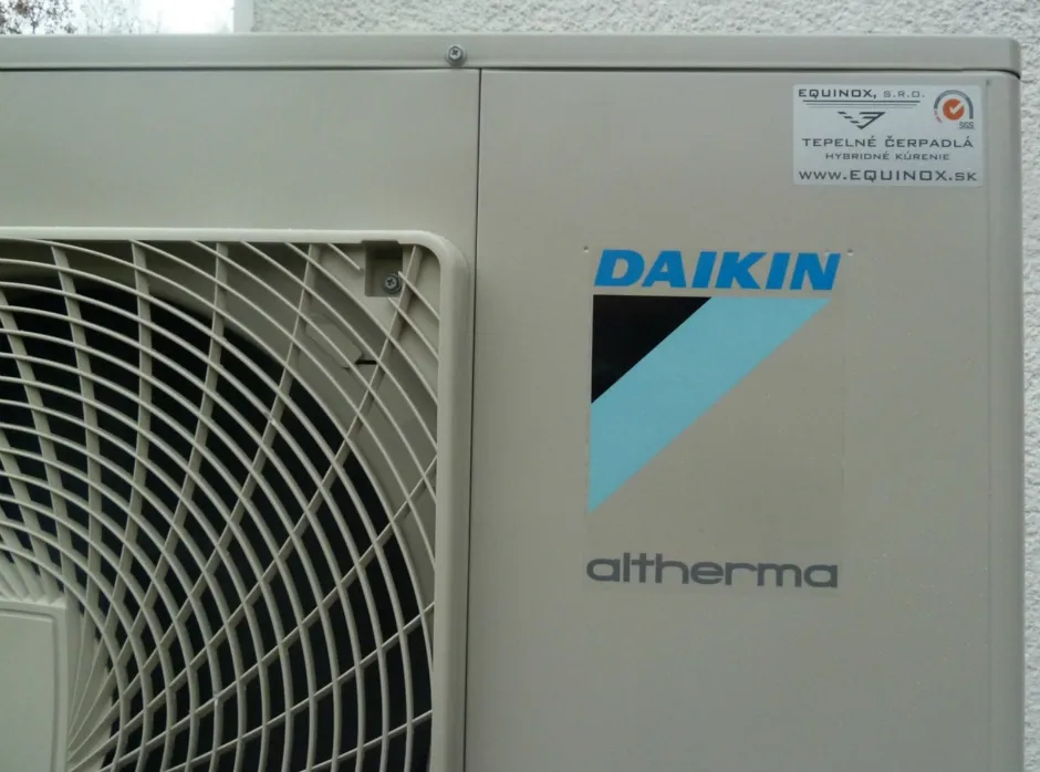 Tepelné čerpadlo vzduch voda Daikin Altherma LT 14kW s chladením rodinný dom Horné Hámre