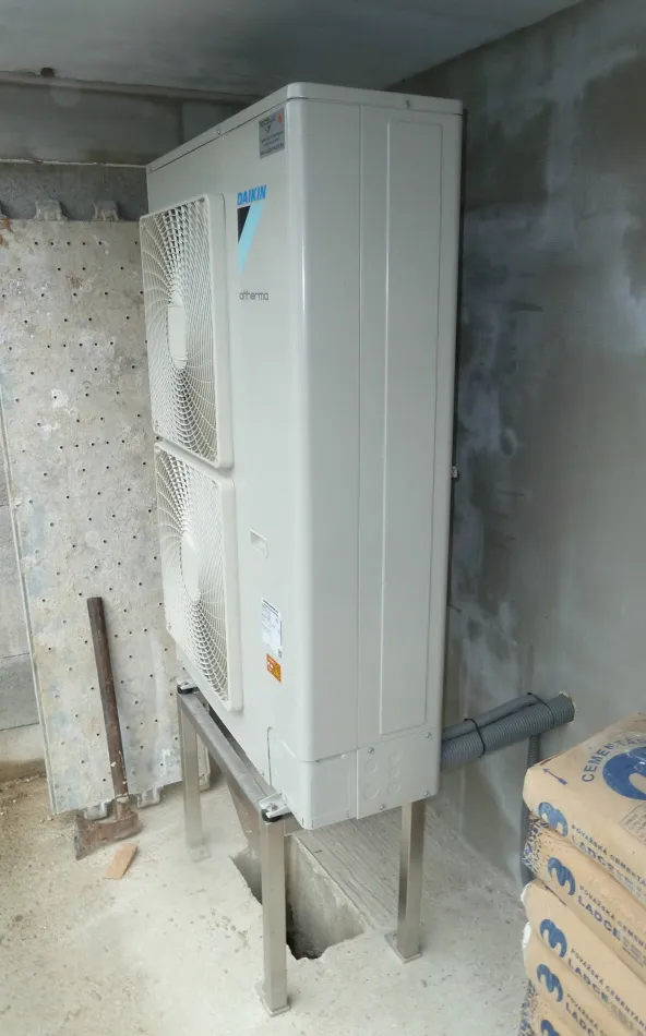 Tepelné čerpadlo vzduch voda Daikin Altherma LT 14kW s chladením rodinný dom Hriňová