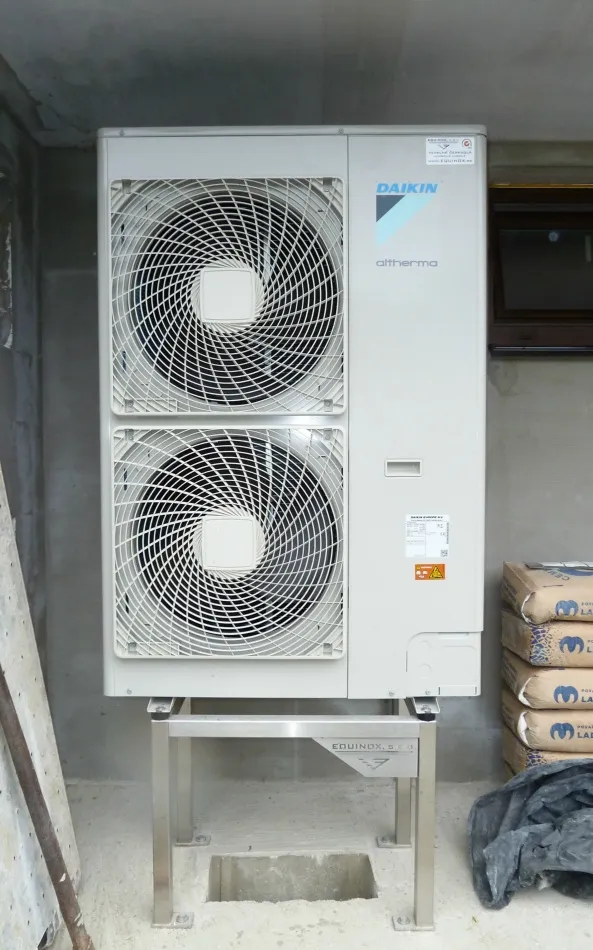 Tepelné čerpadlo vzduch voda Daikin Altherma LT 14kW s chladením rodinný dom Hriňová