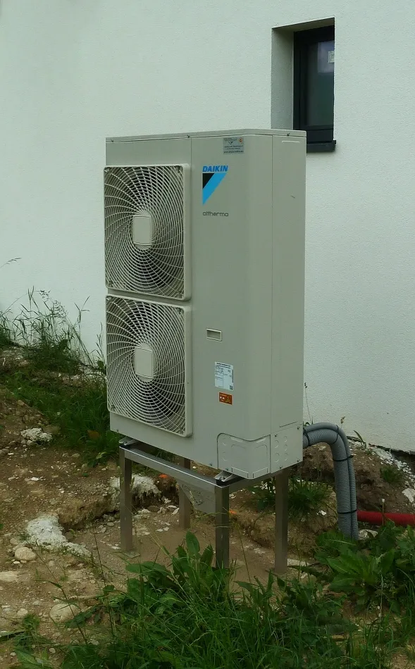 Tepelné čerpadlo vzduch voda Daikin Altherma LT 14kW s chladením rodinný dom Jasenie