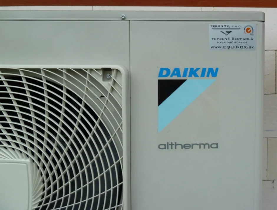 Tepelné čerpadlo vzduch voda Daikin Altherma LT 14kW s chladením rodinný dom Martin