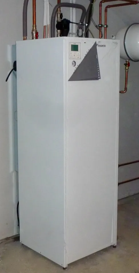 Tepelné čerpadlo vzduch voda Daikin Altherma LT 14kW s chladením rodinný dom Nemce