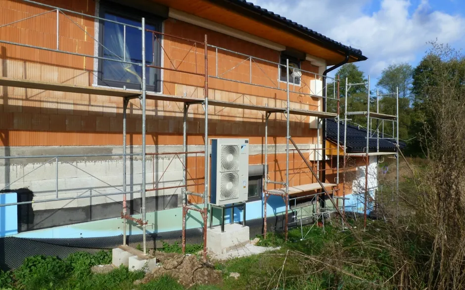 Tepelné čerpadlo vzduch voda Daikin Altherma LT 14kW s chladením rodinný dom Očová