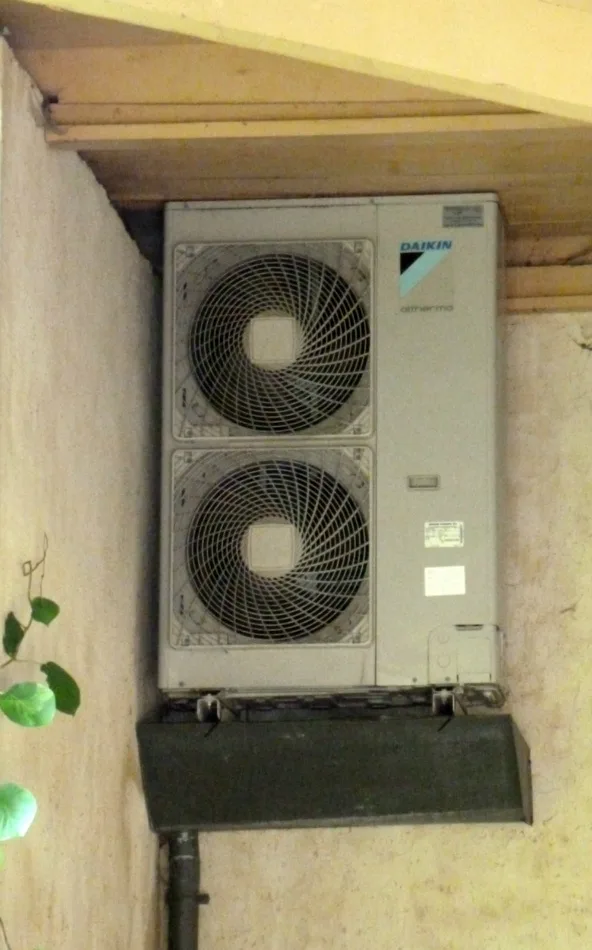 Tepelné čerpadlo vzduch voda Daikin Altherma LT 16kW bytový dom Devín