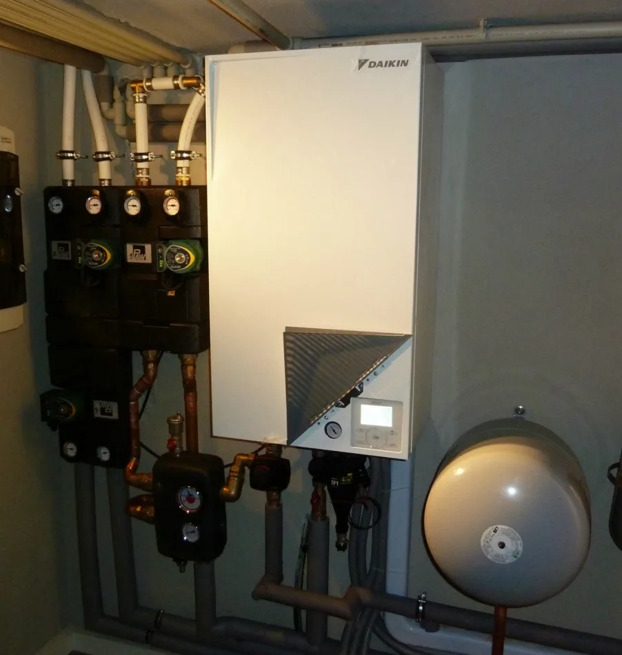 Tepelné čerpadlo vzduch voda Daikin Altherma LT 16kW bytový dom Devín