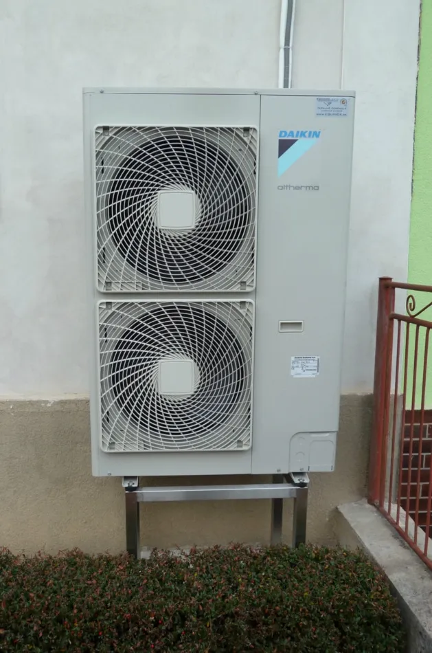 Tepelné čerpadlo vzduch voda Daikin Altherma LT 16kW rodinný dom Slovenská Ľupča