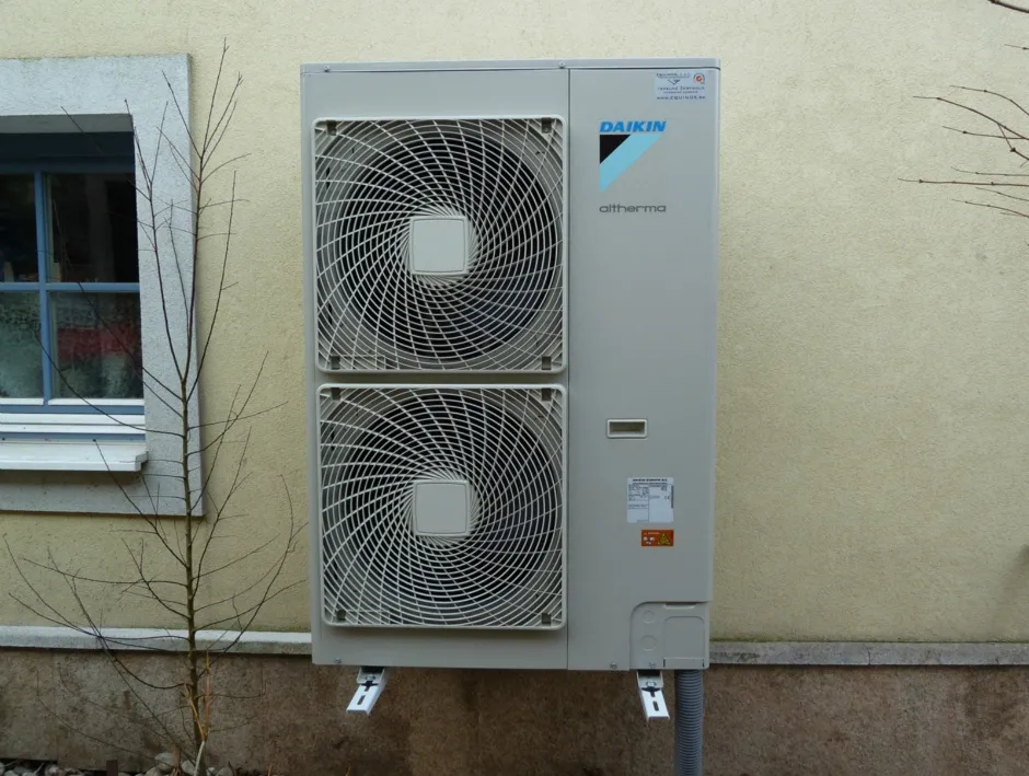 Tepelné čerpadlo vzduch voda Daikin Altherma LT 16kW s chladením rodinný dom Devín