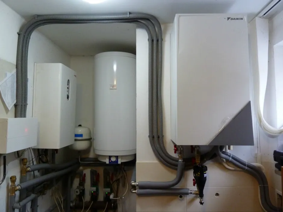 Tepelné čerpadlo vzduch voda Daikin Altherma LT 16kW s chladením rodinný dom Devín