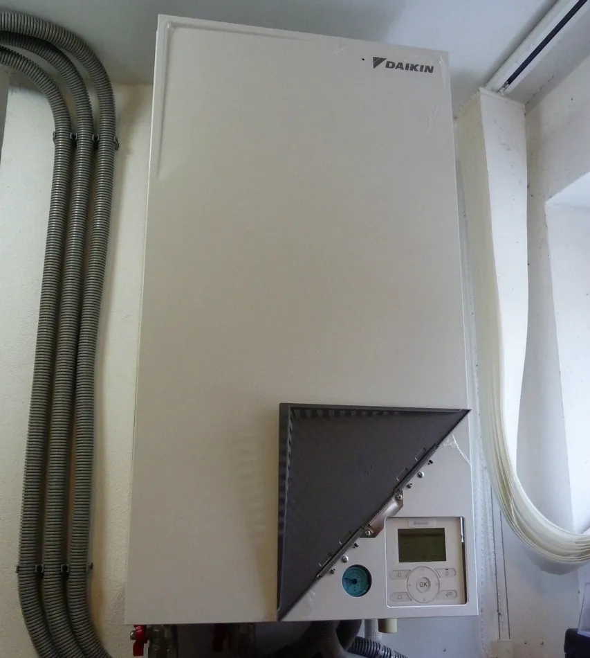 Tepelné čerpadlo vzduch voda Daikin Altherma LT 16kW s chladením rodinný dom Devín