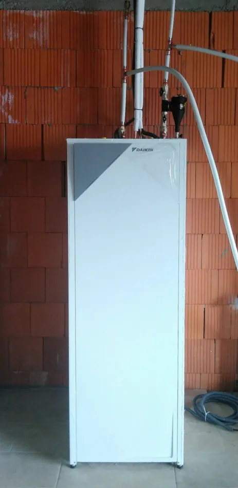 Tepelné čerpadlo vzduch voda Daikin Altherma LT 16kW s chladením rodinný dom Fiľakovo