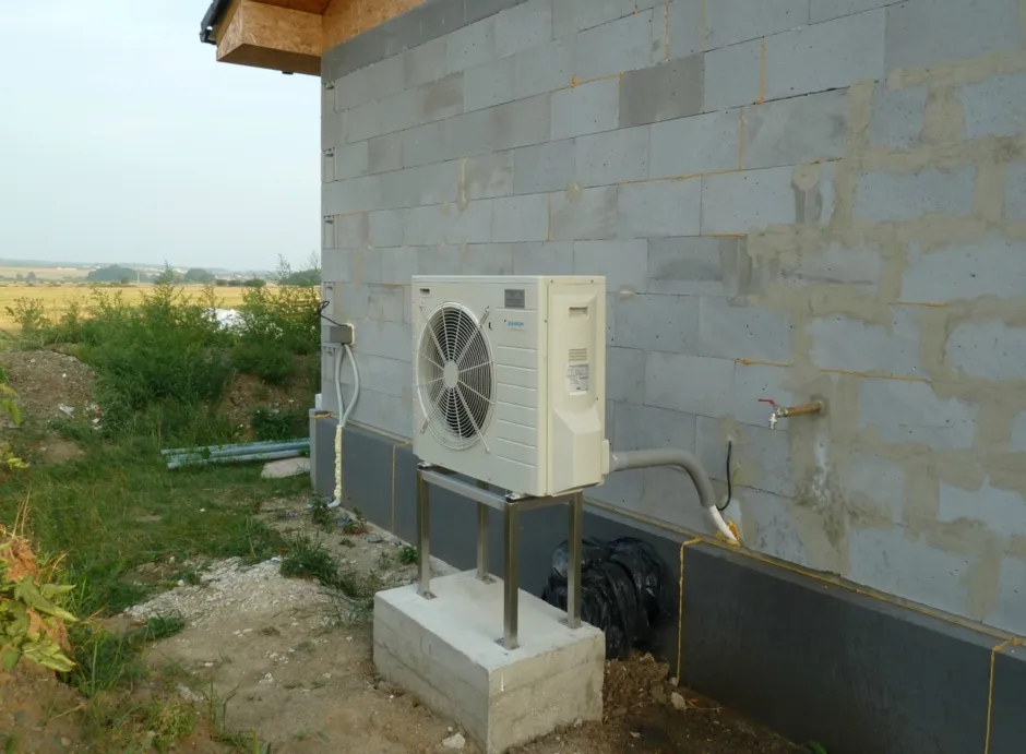 Tepelné čerpadlo vzduch voda Daikin Altherma LT 4kW rodinný dom Častá