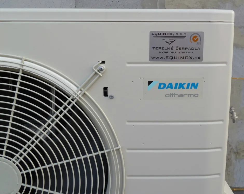 Tepelné čerpadlo vzduch voda Daikin Altherma LT 4kW rodinný dom Častá