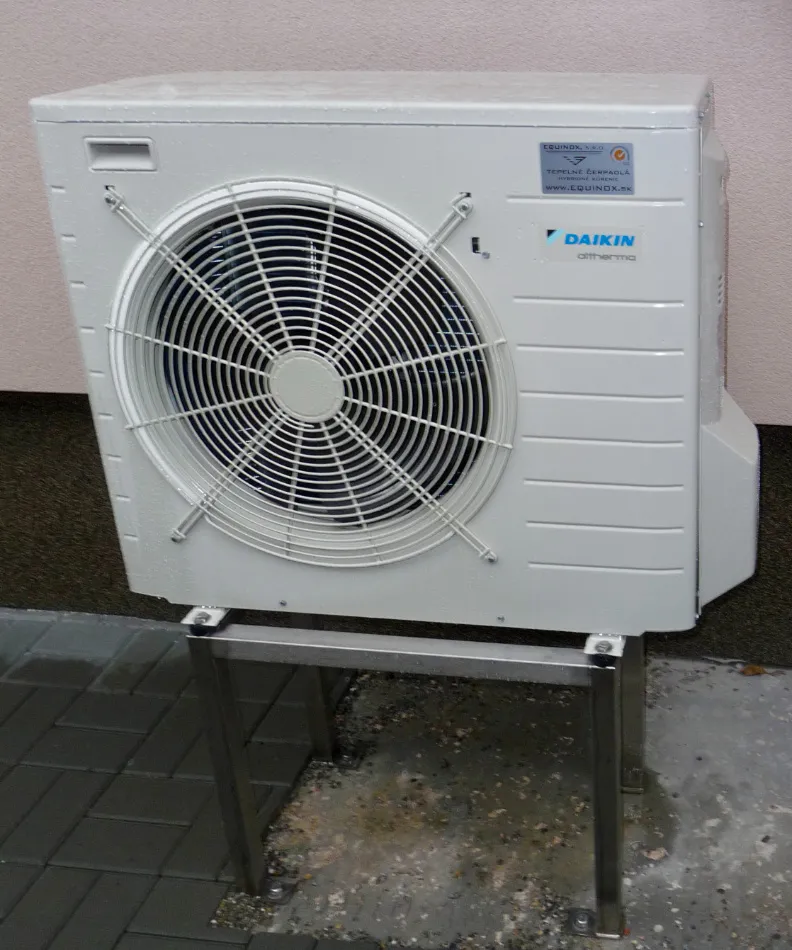 Tepelné čerpadlo vzduch voda Daikin Altherma LT 6kW rodinný dom Beluša