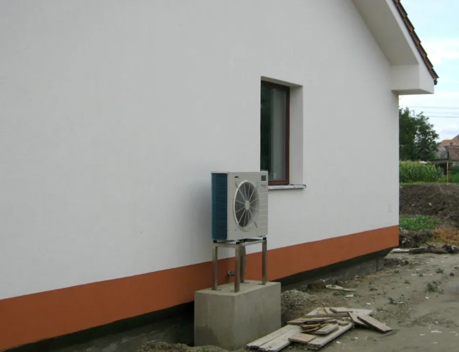 Tepelné čerpadlo vzduch voda Daikin Altherma LT 6kW rodinný dom Brestovec