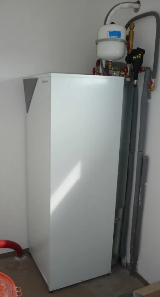 Tepelné čerpadlo vzduch voda Daikin Altherma LT 6kW rodinný dom Chorvátsky Grob