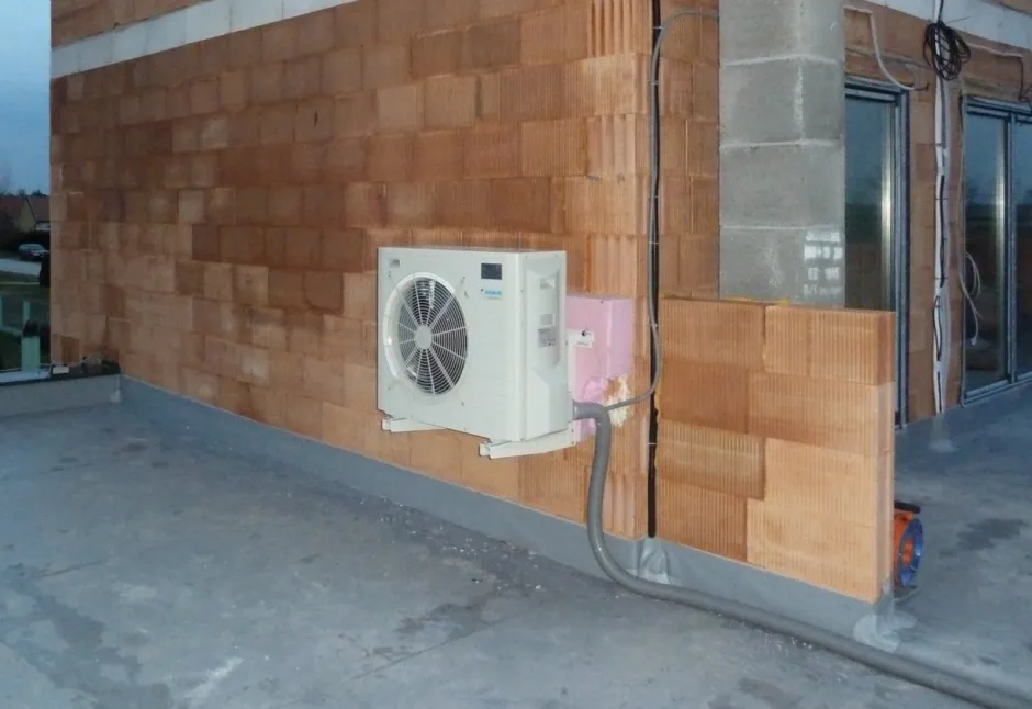 Tepelné čerpadlo vzduch voda Daikin Altherma LT 6kW rodinný dom Deutsch Jahrdorf