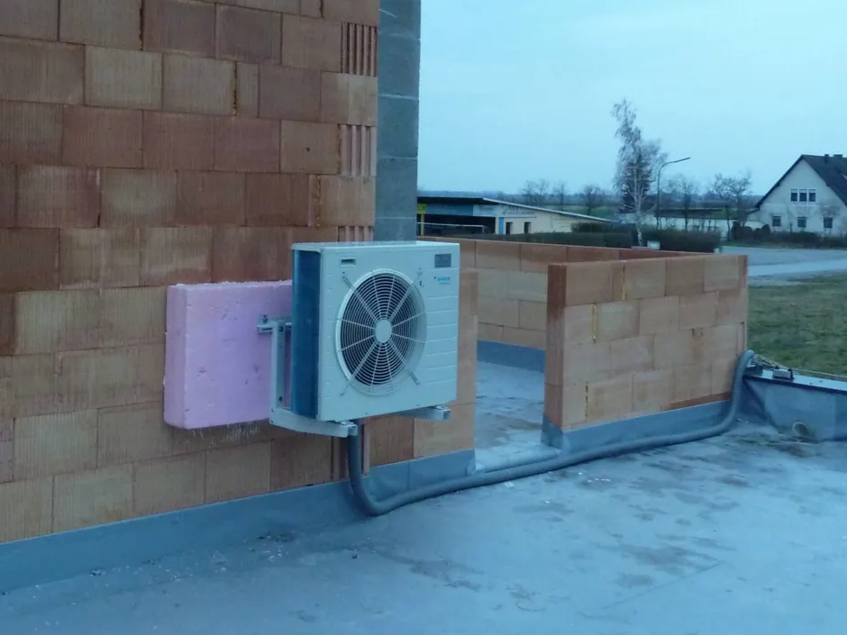 Tepelné čerpadlo vzduch voda Daikin Altherma LT 6kW rodinný dom Deutsch Jahrdorf