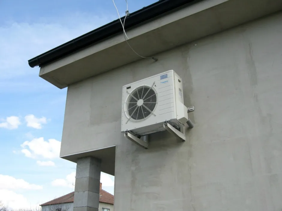Tepelné čerpadlo vzduch voda Daikin Altherma LT 6kW rodinný dom Dojč