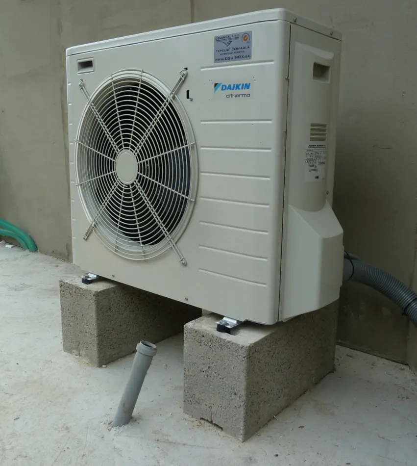 Tepelné čerpadlo vzduch voda Daikin Altherma LT 6kW rodinný dom Dolné Plachtince