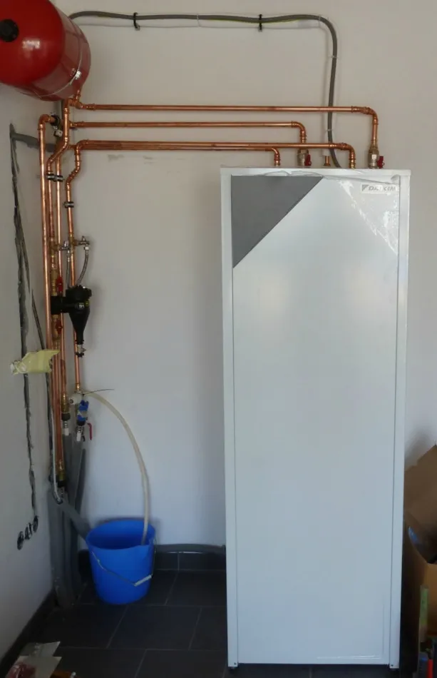 Tepelné čerpadlo vzduch voda Daikin Altherma LT 6kW rodinný dom Gáň