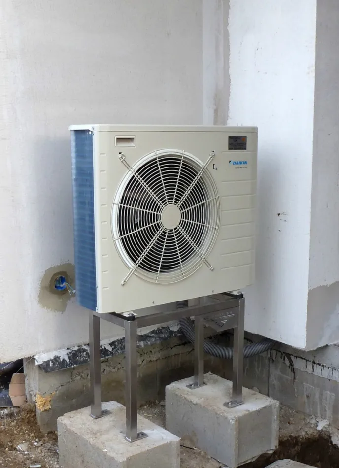 Tepelné čerpadlo vzduch voda Daikin Altherma LT 6kW rodinný dom Gattendorf