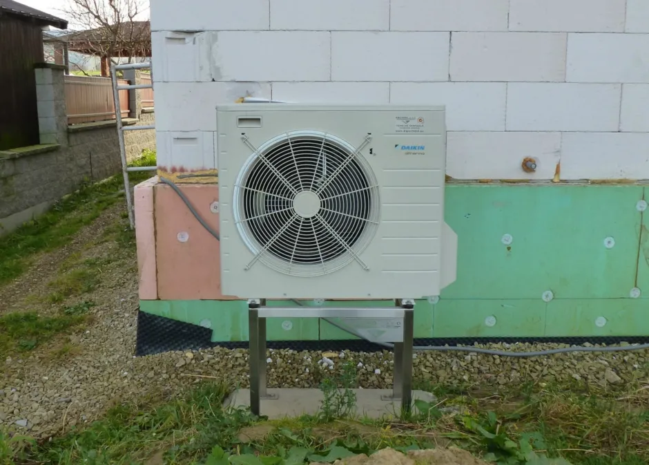 Tepelné čerpadlo vzduch voda Daikin Altherma LT 6kW rodinný dom Hruštín