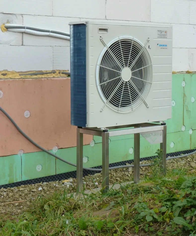 Tepelné čerpadlo vzduch voda Daikin Altherma LT 6kW rodinný dom Hruštín