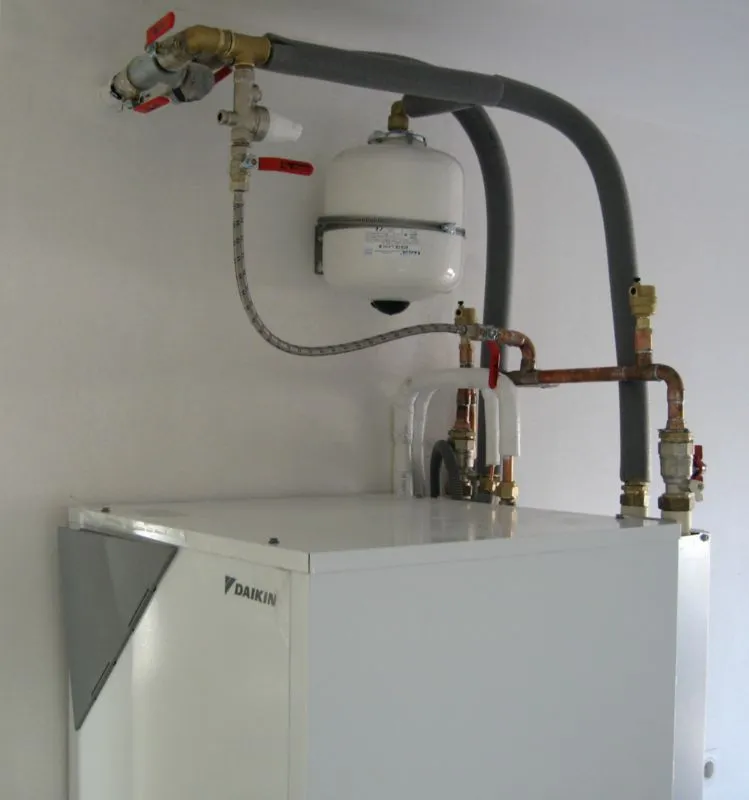 Tepelné čerpadlo vzduch voda Daikin Altherma LT 6kW rodinný dom Kanianka