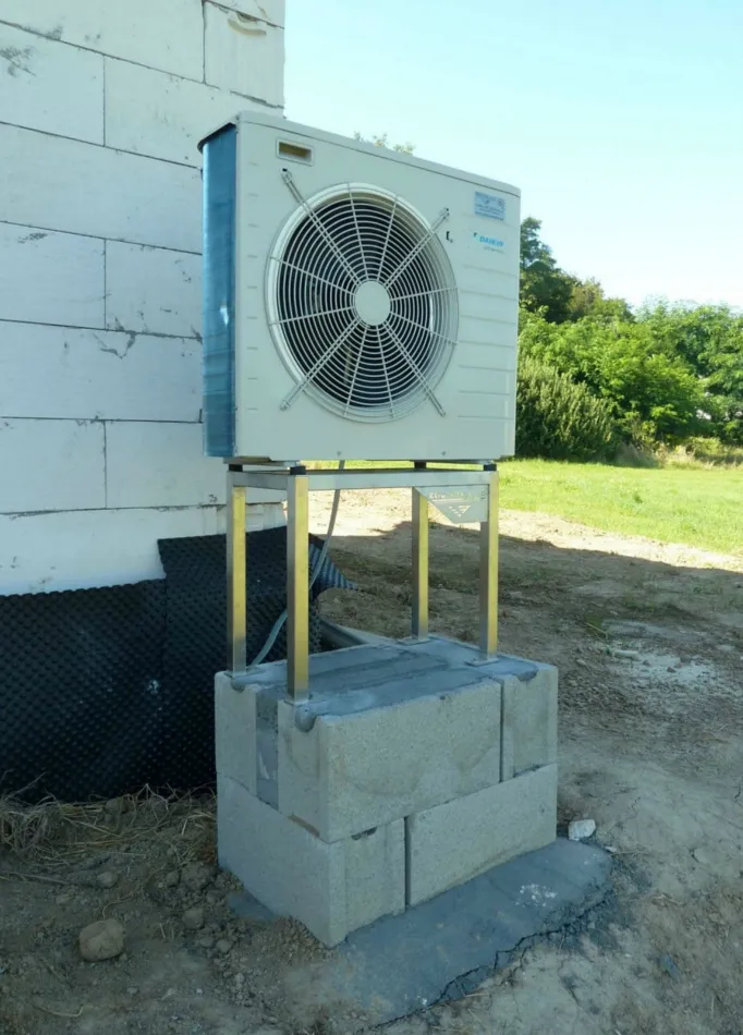 Tepelné čerpadlo vzduch voda Daikin Altherma LT 6kW rodinný dom Kremnička