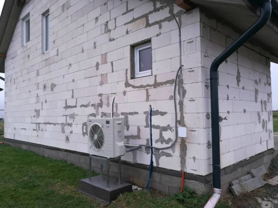 Tepelné čerpadlo vzduch voda Daikin Altherma LT 6kW rodinný dom Medzany