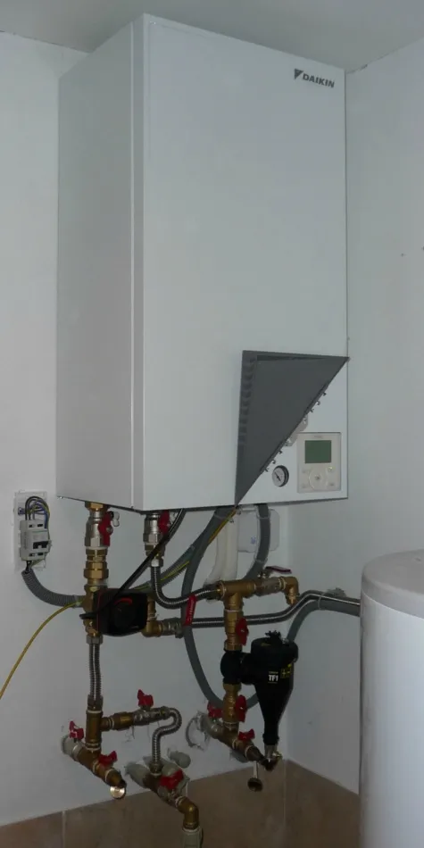 Tepelné čerpadlo vzduch voda Daikin Altherma LT 6kW rodinný dom Medzany