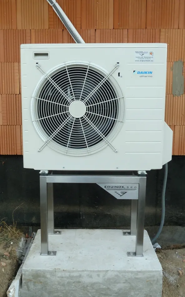 Tepelné čerpadlo vzduch voda Daikin Altherma LT 6kW rodinný dom Nesluša